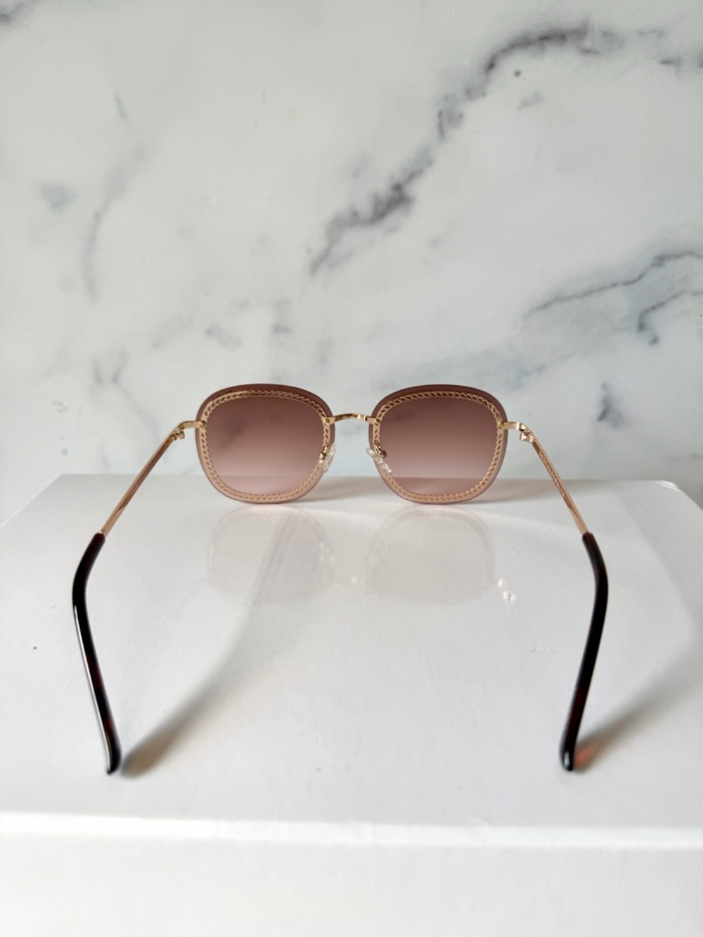 Quay Australia Jezabell Chain Sunglasses Gold Brown Rimless Round Women - Picture 3 of 9